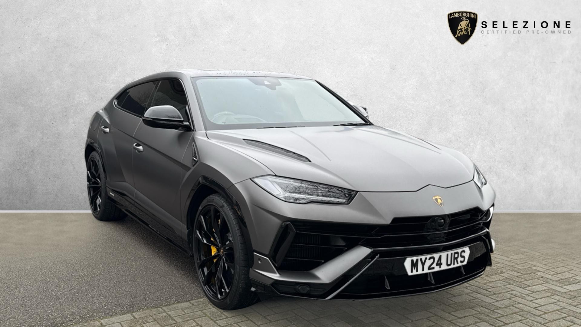 Main listing image - Lamborghini Urus