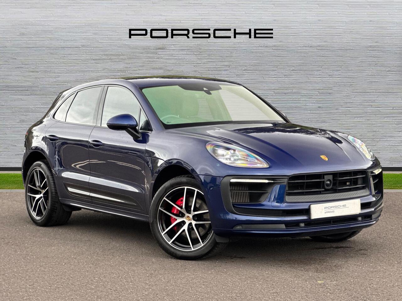 Main listing image - Porsche Macan