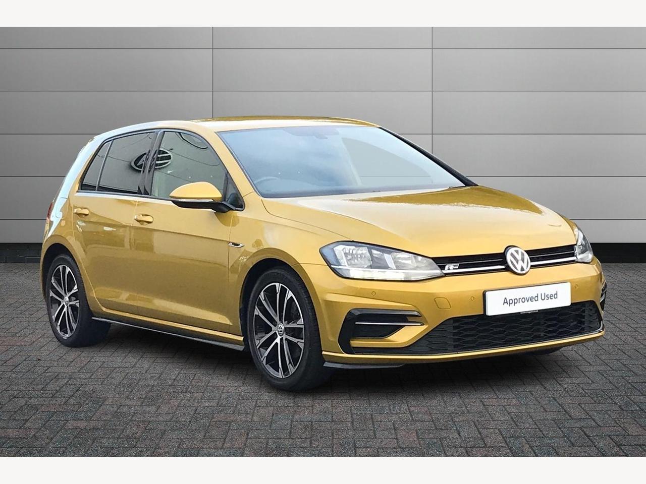 Main listing image - Volkswagen Golf