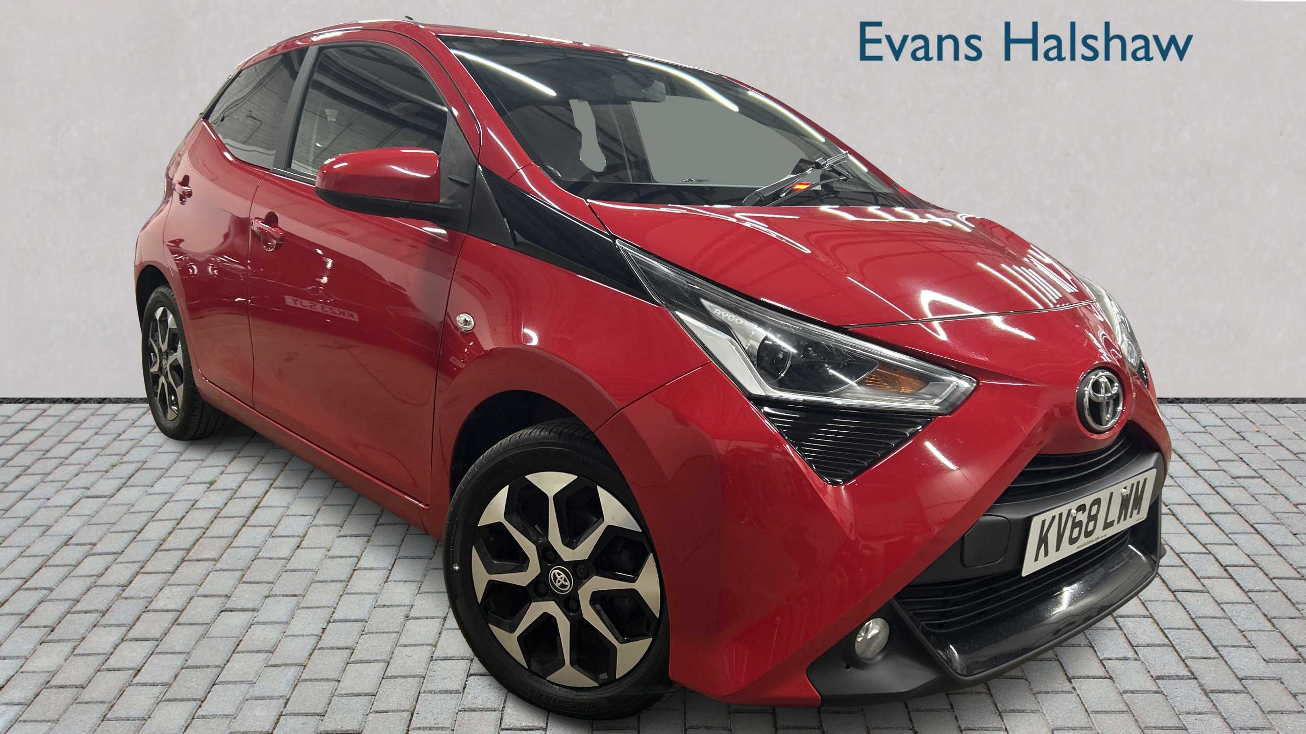Main listing image - Toyota Aygo