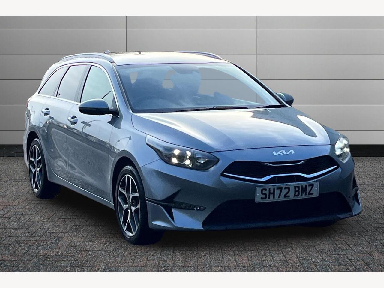 Main listing image - Kia Ceed SW
