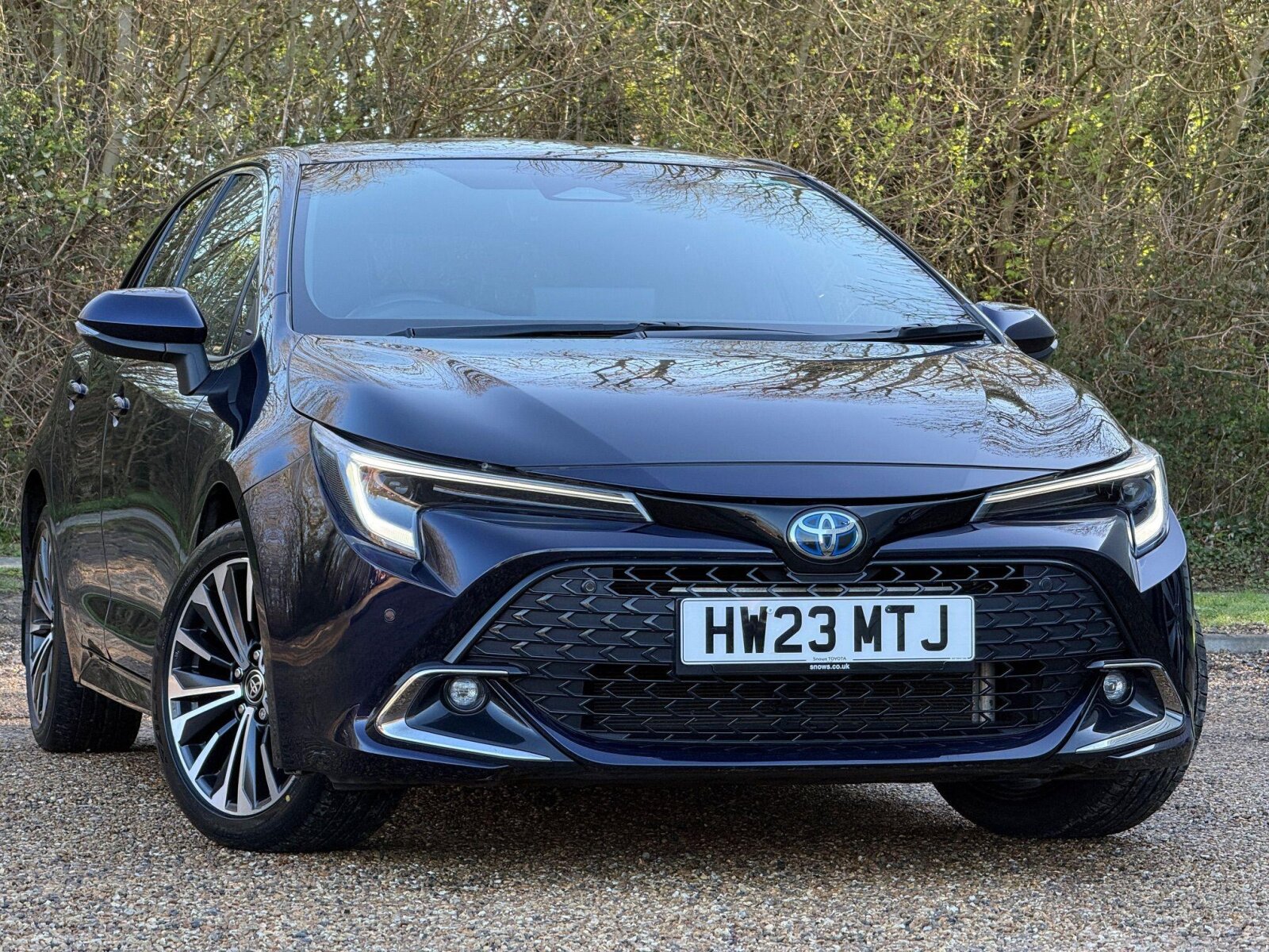 Main listing image - Toyota Corolla