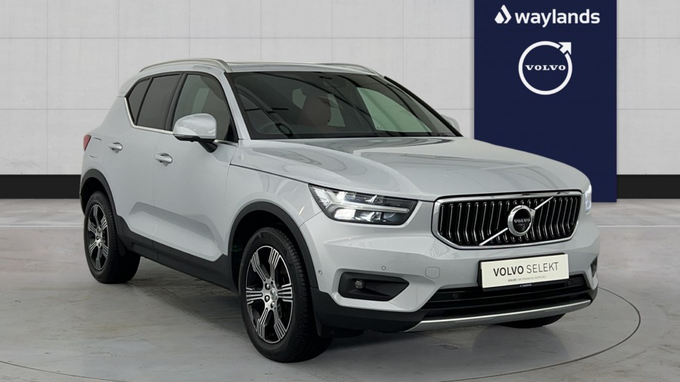 Main listing image - Volvo XC40