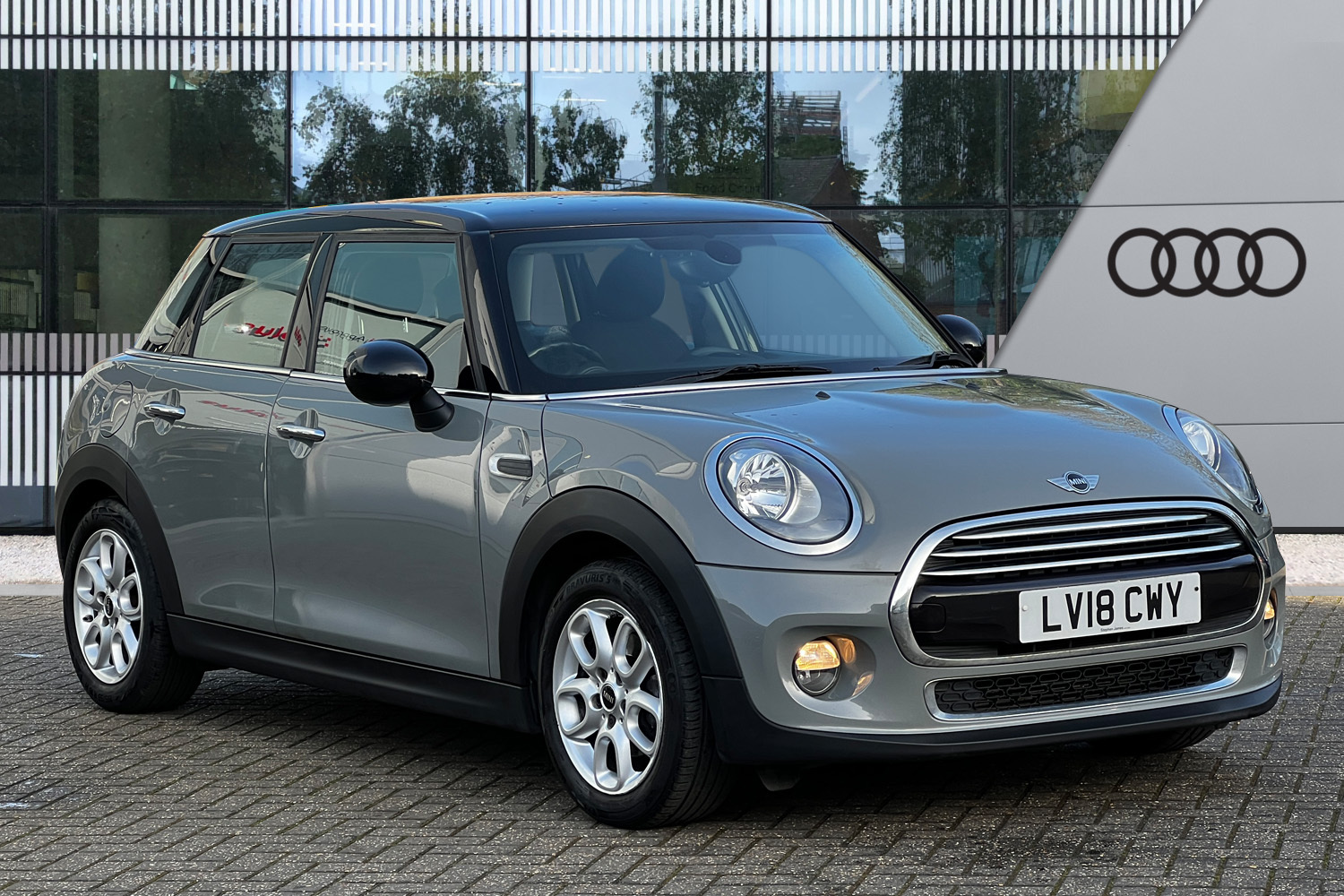 Main listing image - MINI Hatchback 5dr