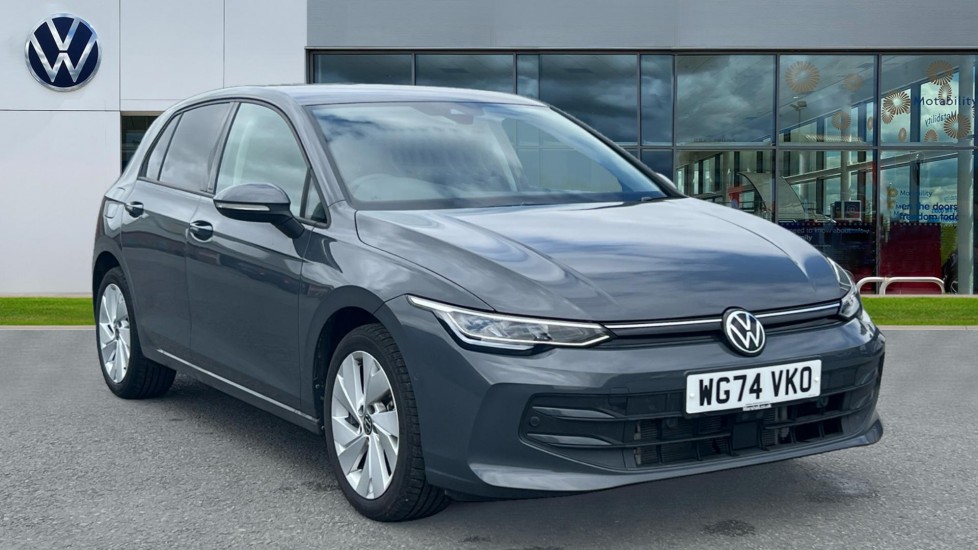 Main listing image - Volkswagen Golf