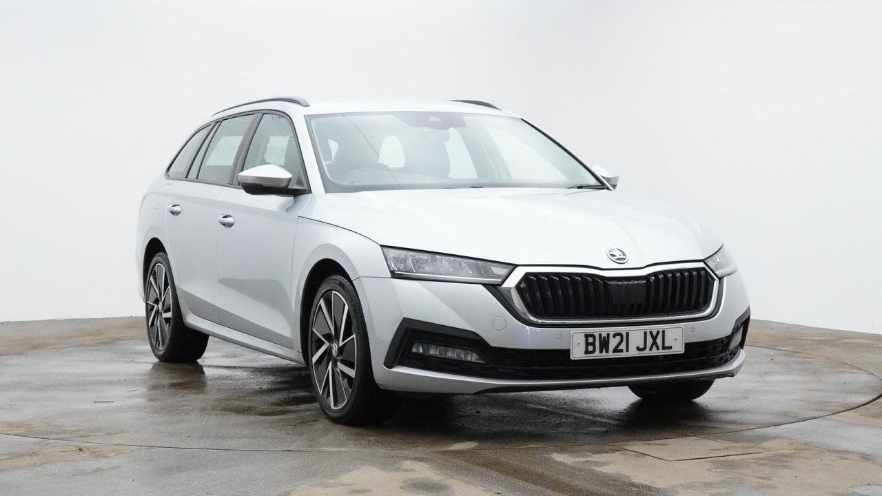 Main listing image - Skoda Octavia Estate