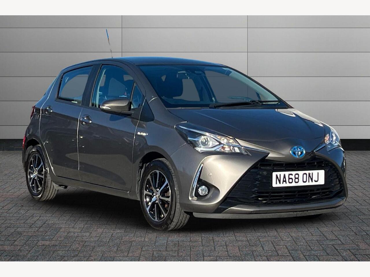 Main listing image - Toyota Yaris