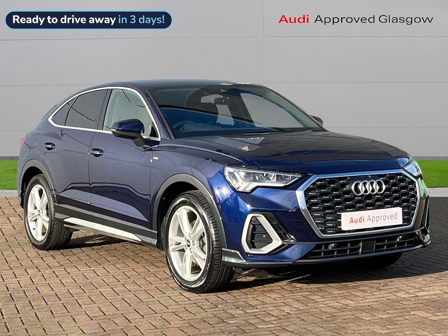 Main listing image - Audi Q3