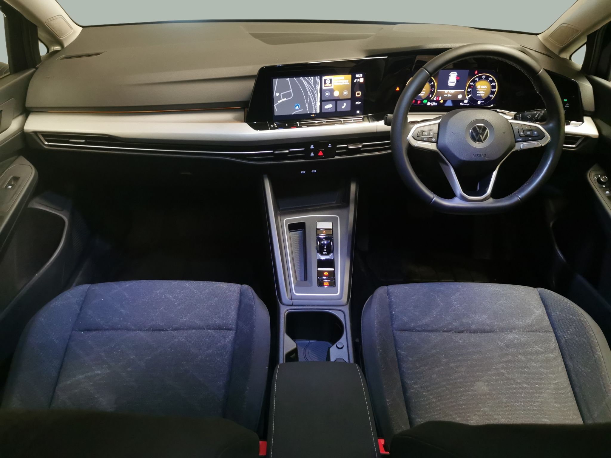 Main listing image - Volkswagen Golf Estate