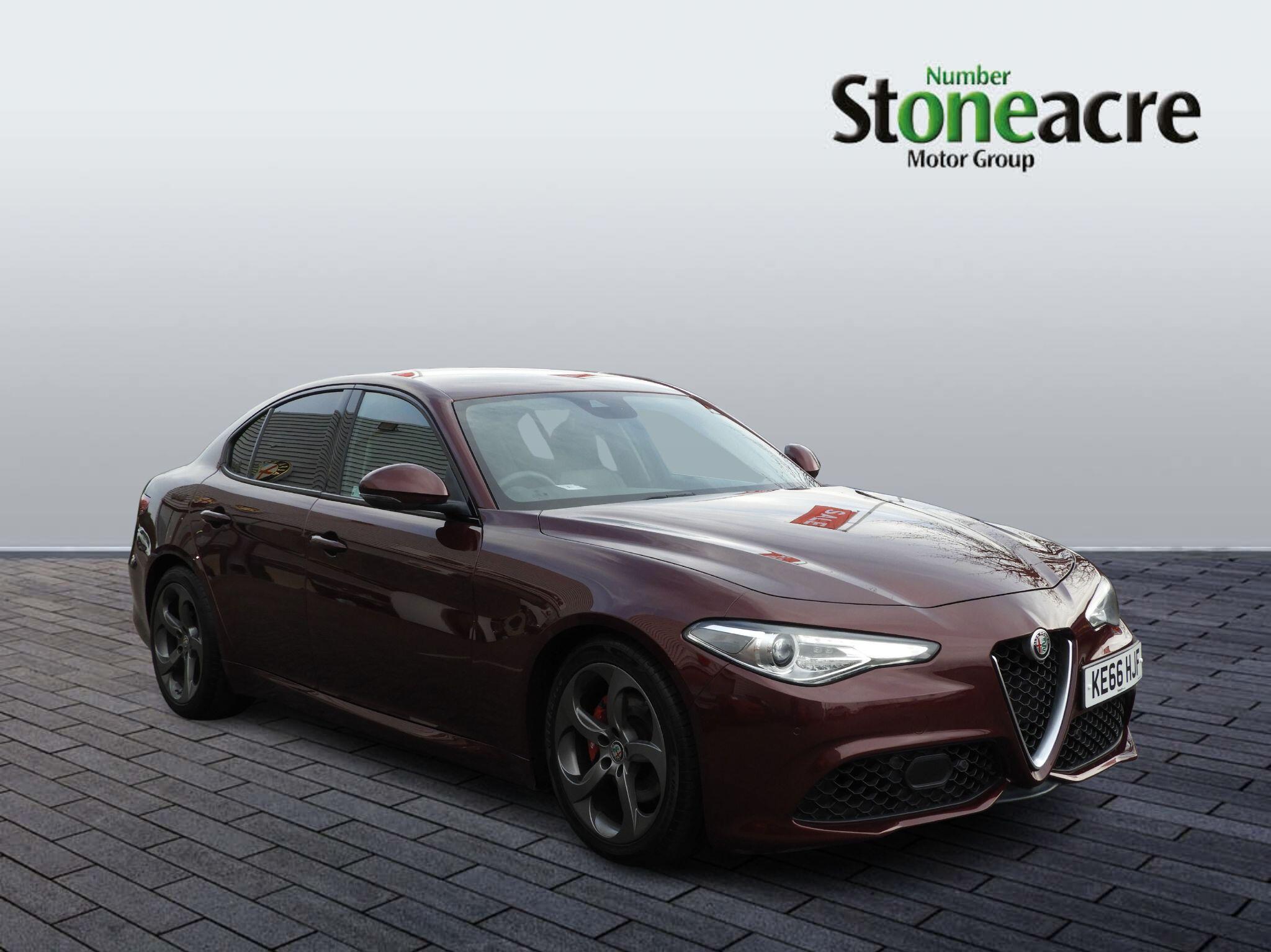 Main listing image - Alfa Romeo Giulia