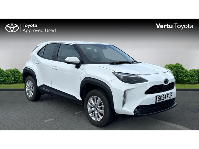 Main listing image - Toyota Yaris Cross