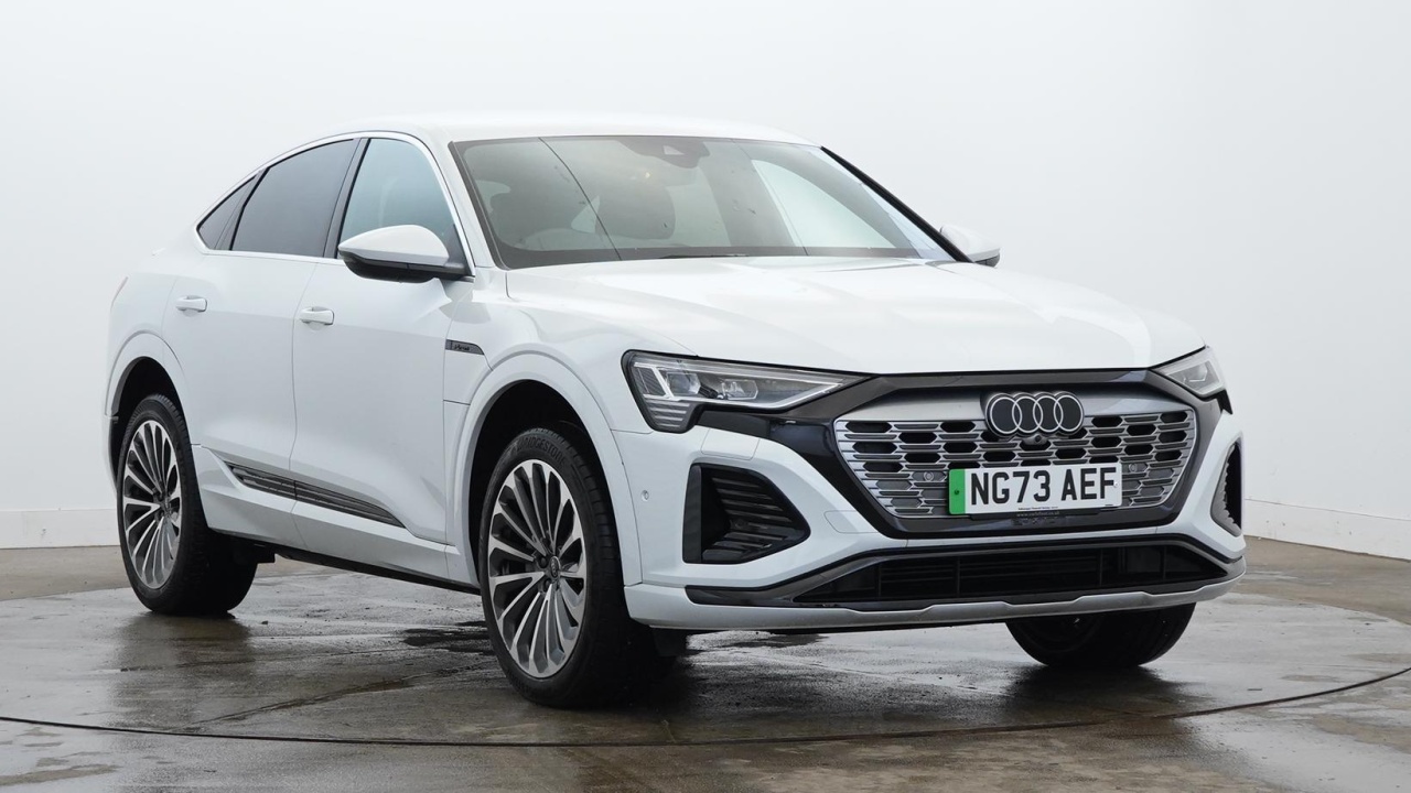 Main listing image - Audi Q8 e-tron