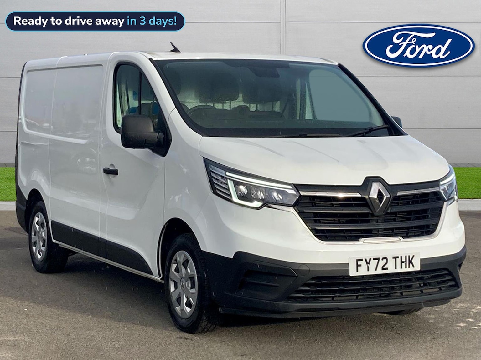 Main listing image - Renault Trafic