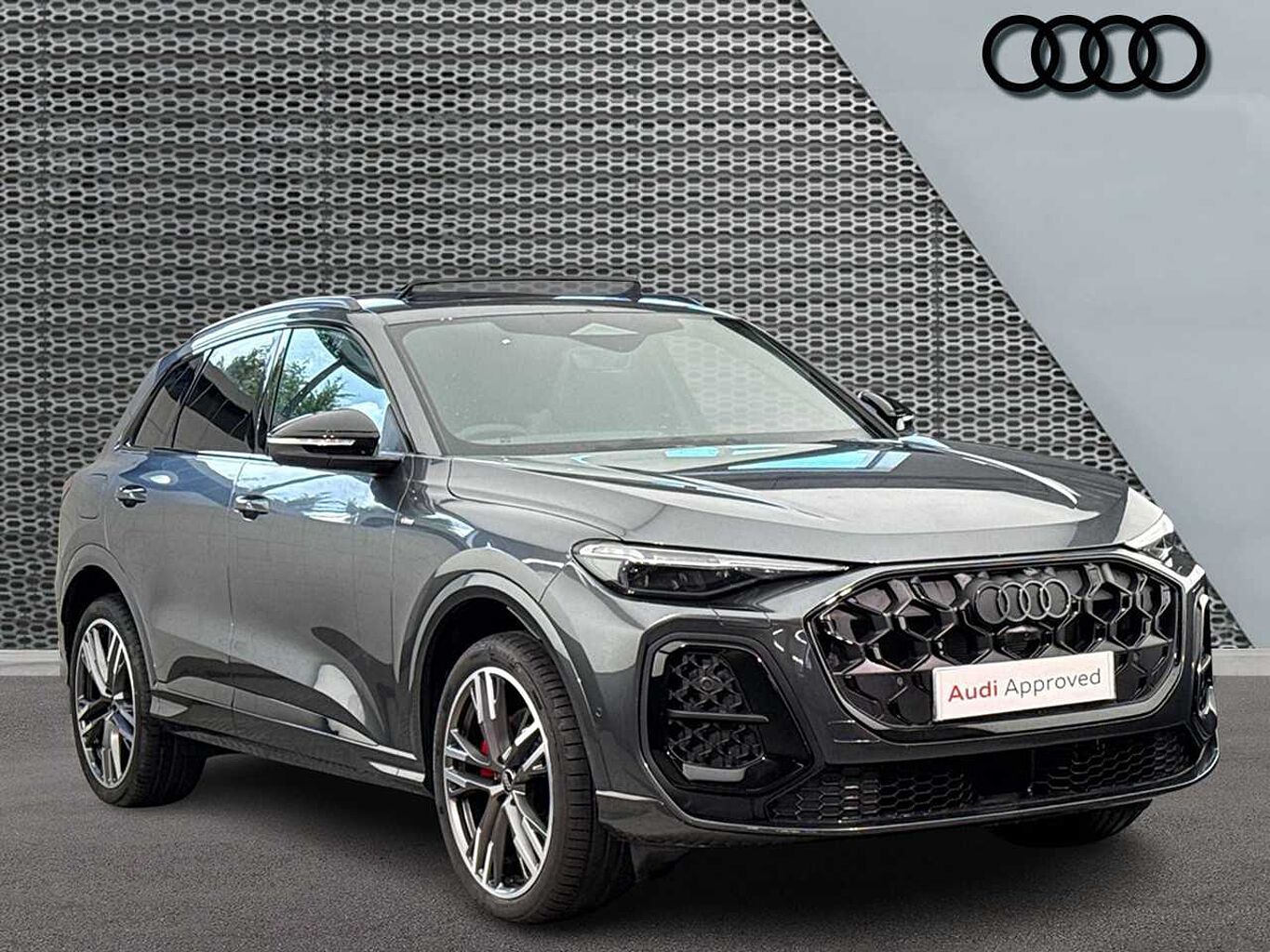 Main listing image - Audi Q5
