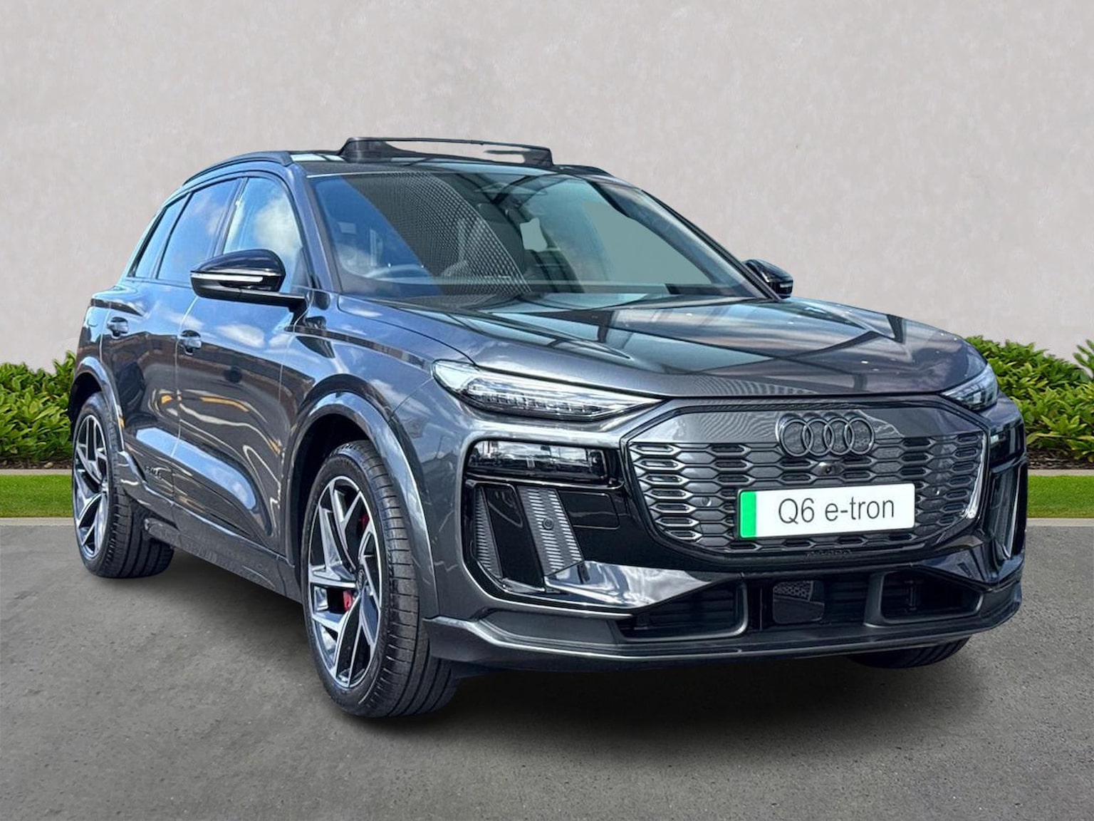 Main listing image - Audi Sq6 E Tron