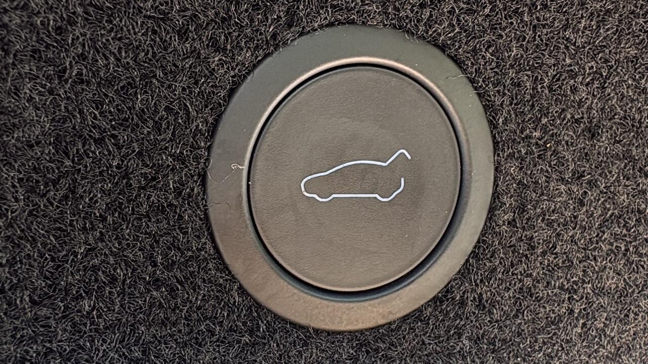 Main listing image - Tesla Model Y