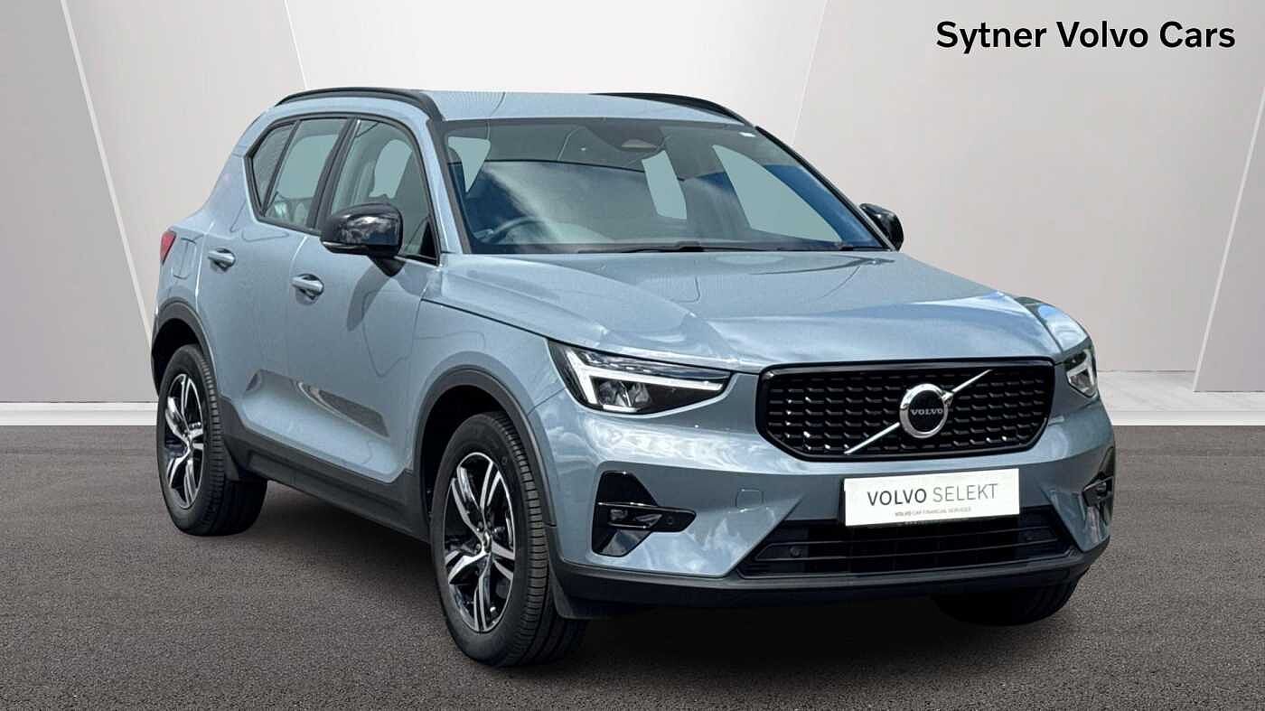 Main listing image - Volvo XC40