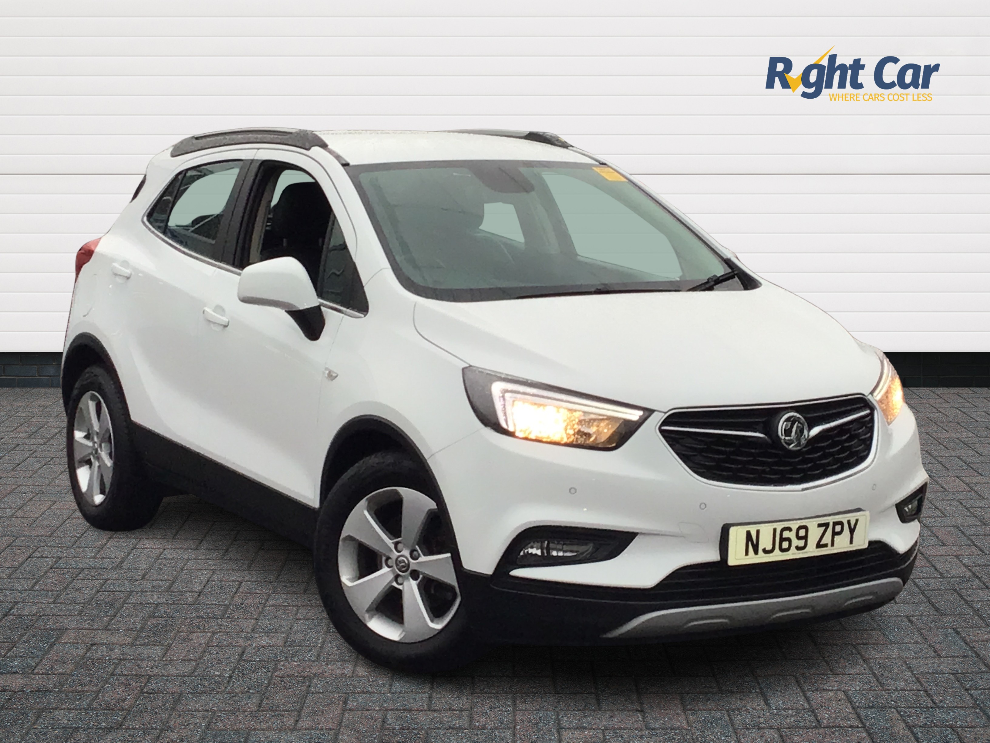 Main listing image - Vauxhall Mokka X