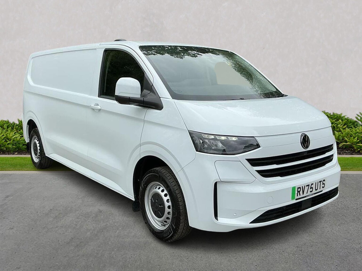 Main listing image - Volkswagen Transporter