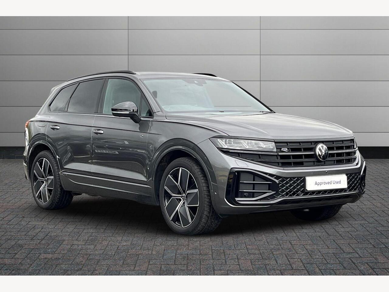 Main listing image - Volkswagen Touareg