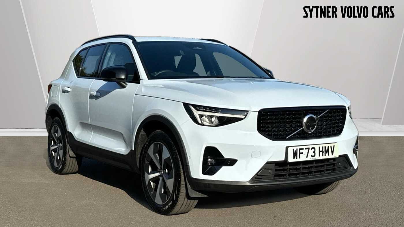 Main listing image - Volvo XC40