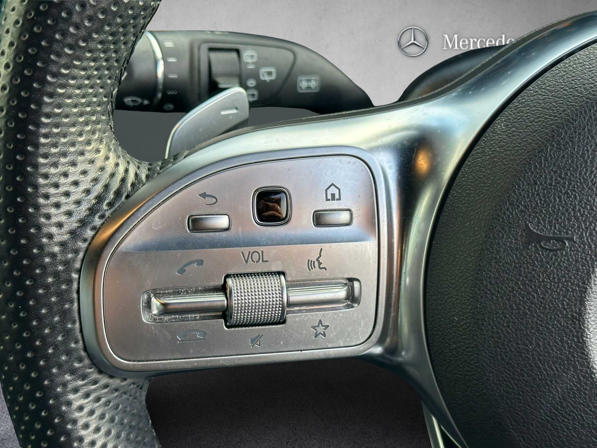 Main listing image - Mercedes-Benz GLC