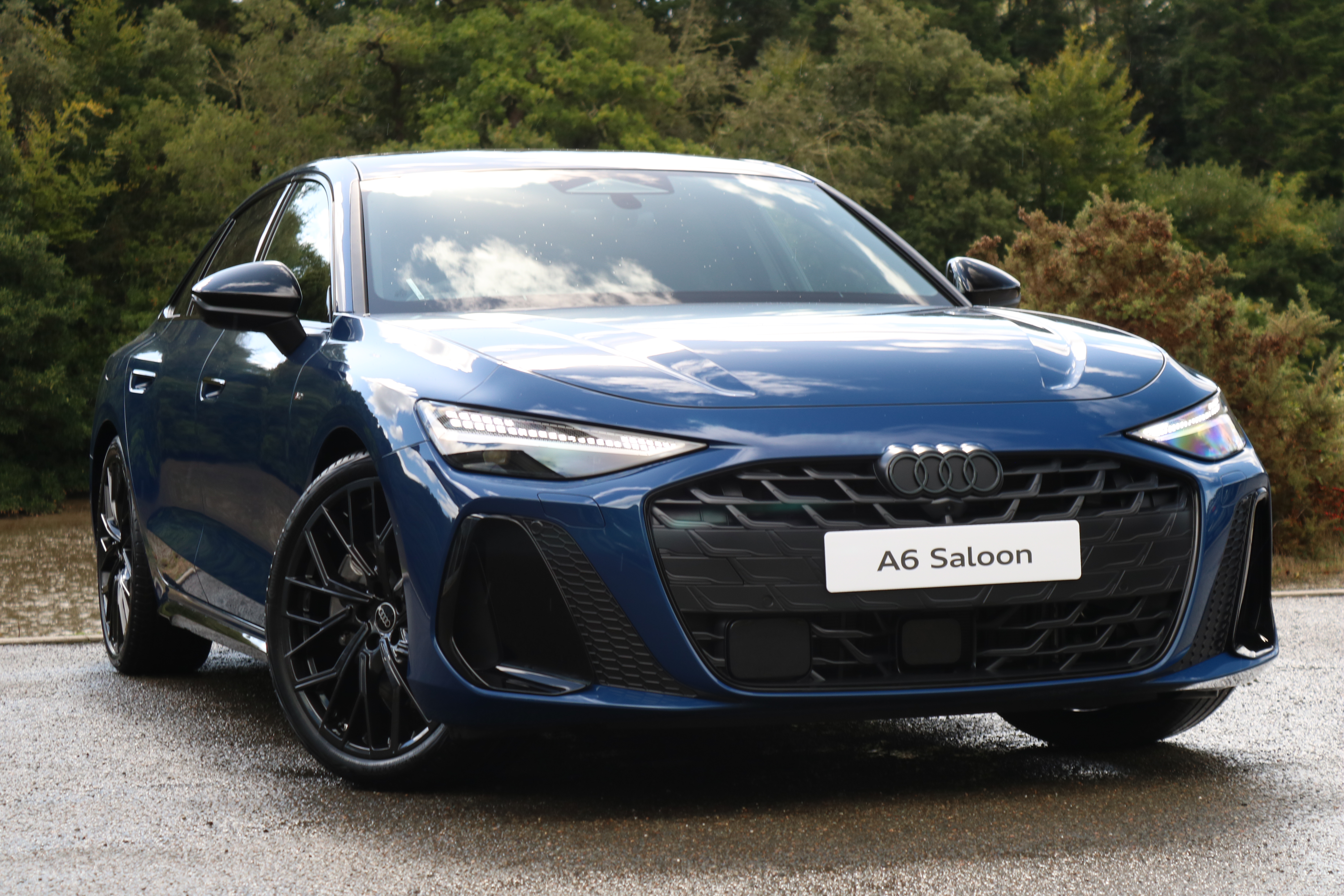 Main listing image - Audi A6