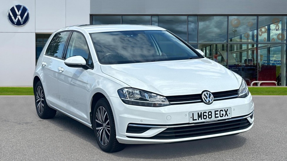 Main listing image - Volkswagen Golf