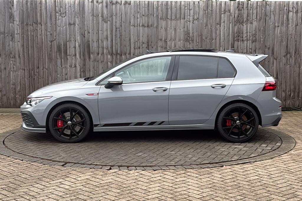 Main listing image - Volkswagen Golf GTI