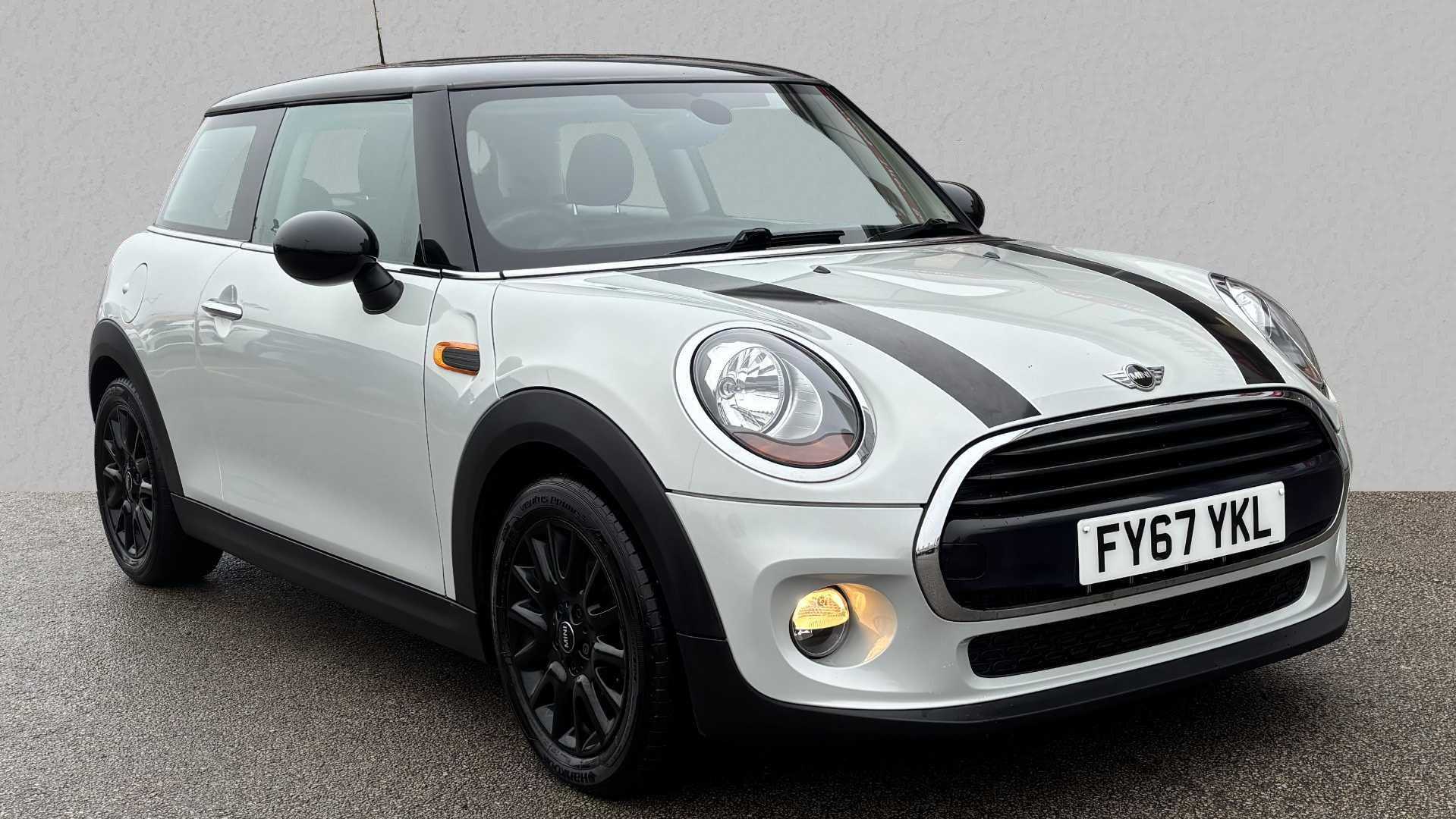 Main listing image - MINI Hatchback