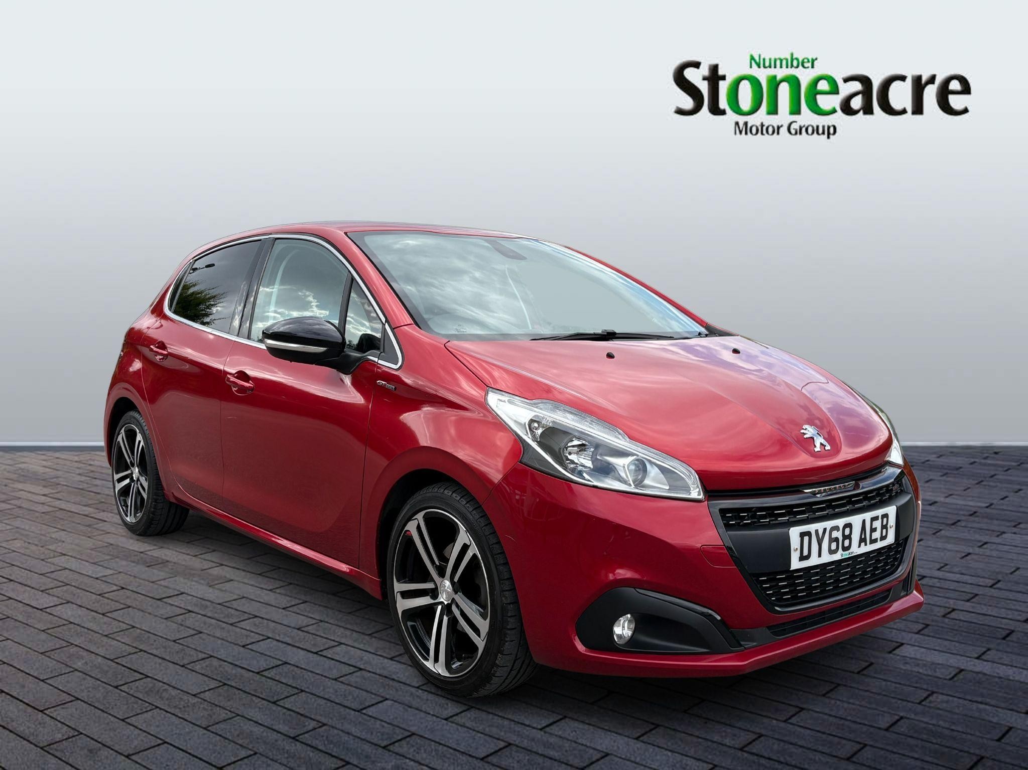 Main listing image - Peugeot 208