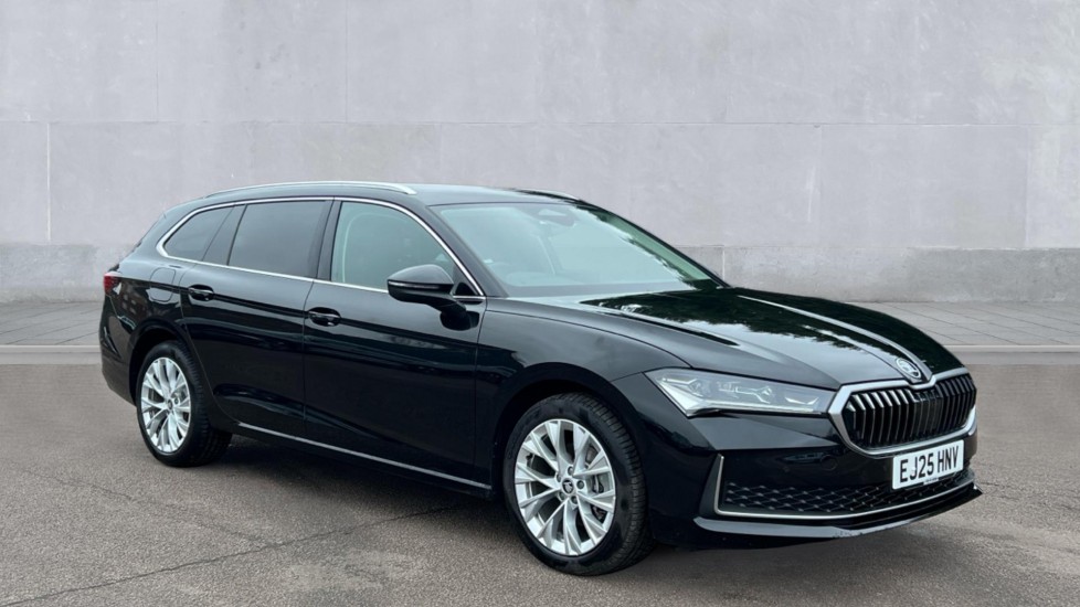 Main listing image - Skoda Superb Estate