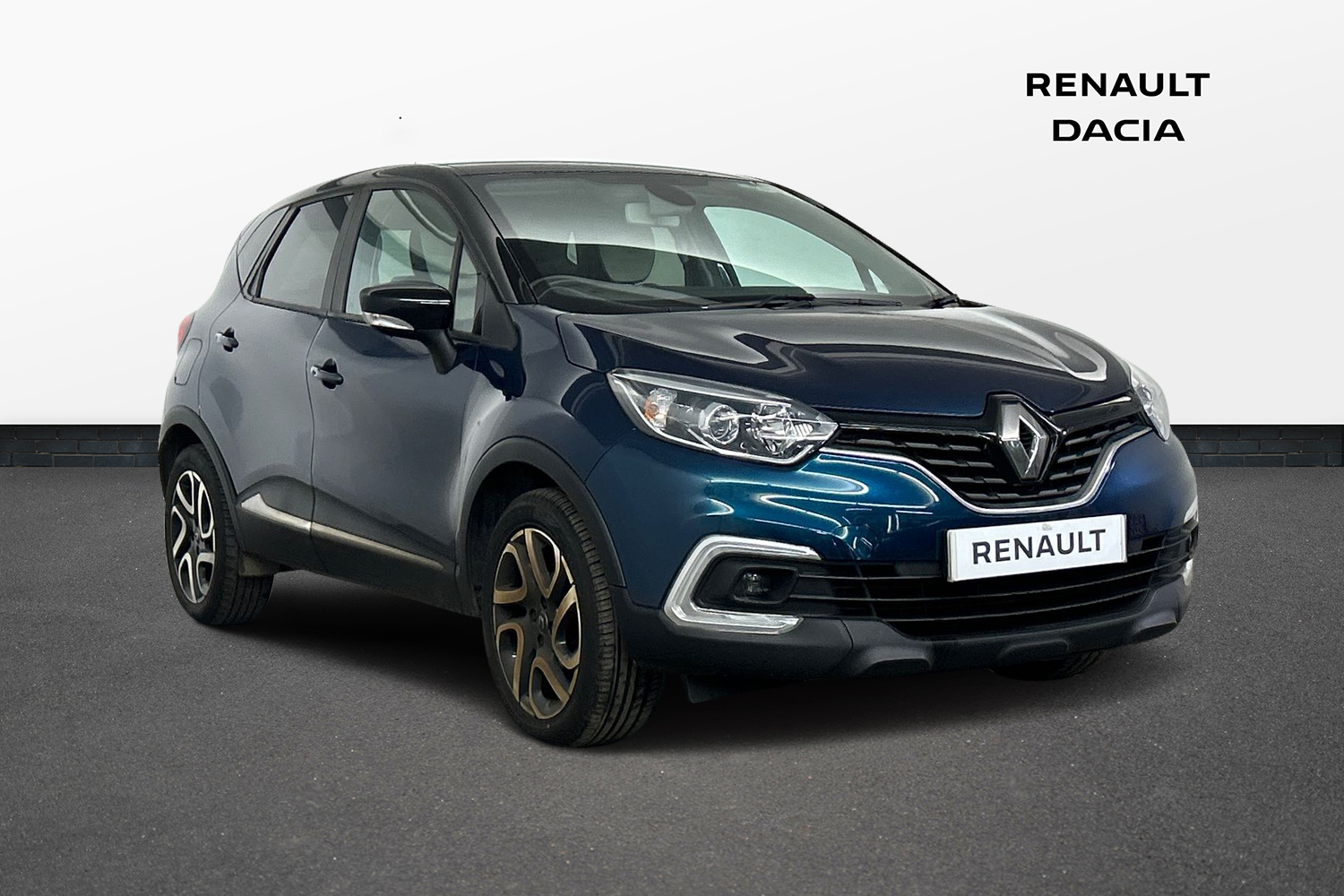 Main listing image - Renault Captur