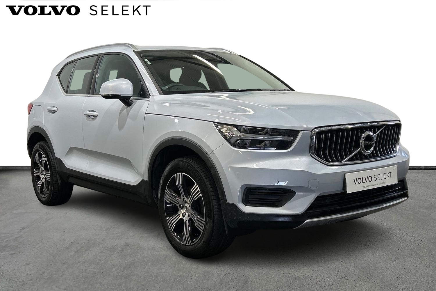 Main listing image - Volvo XC40