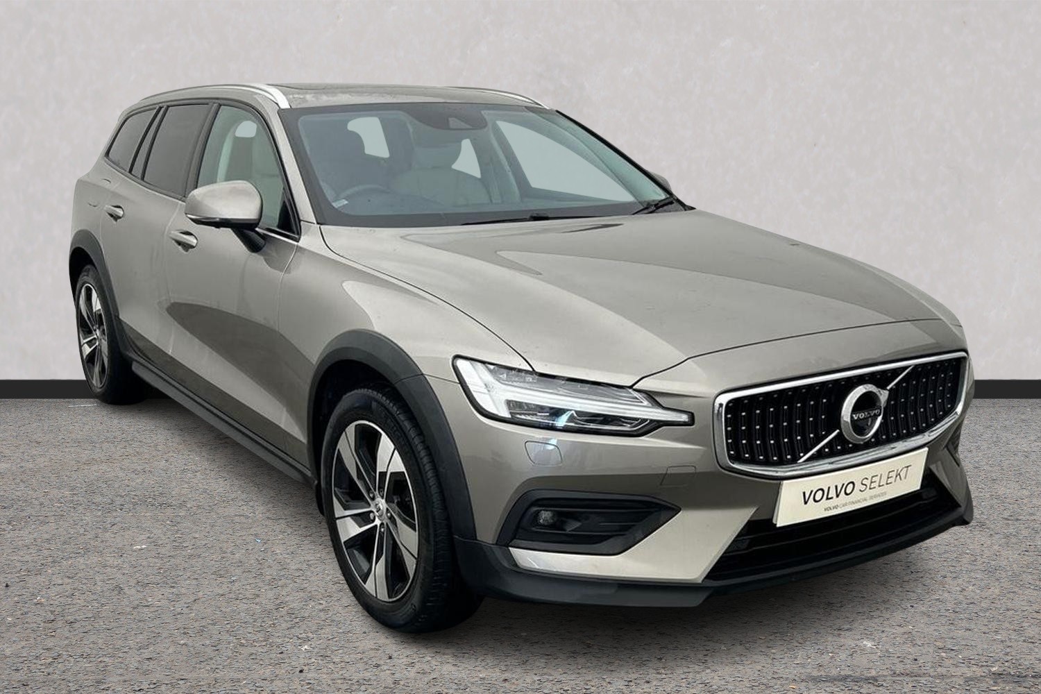 Main listing image - Volvo V60