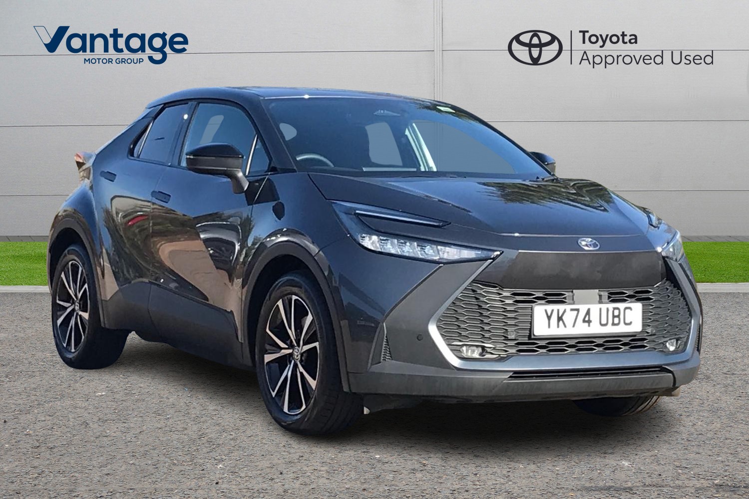 Main listing image - Toyota C-HR