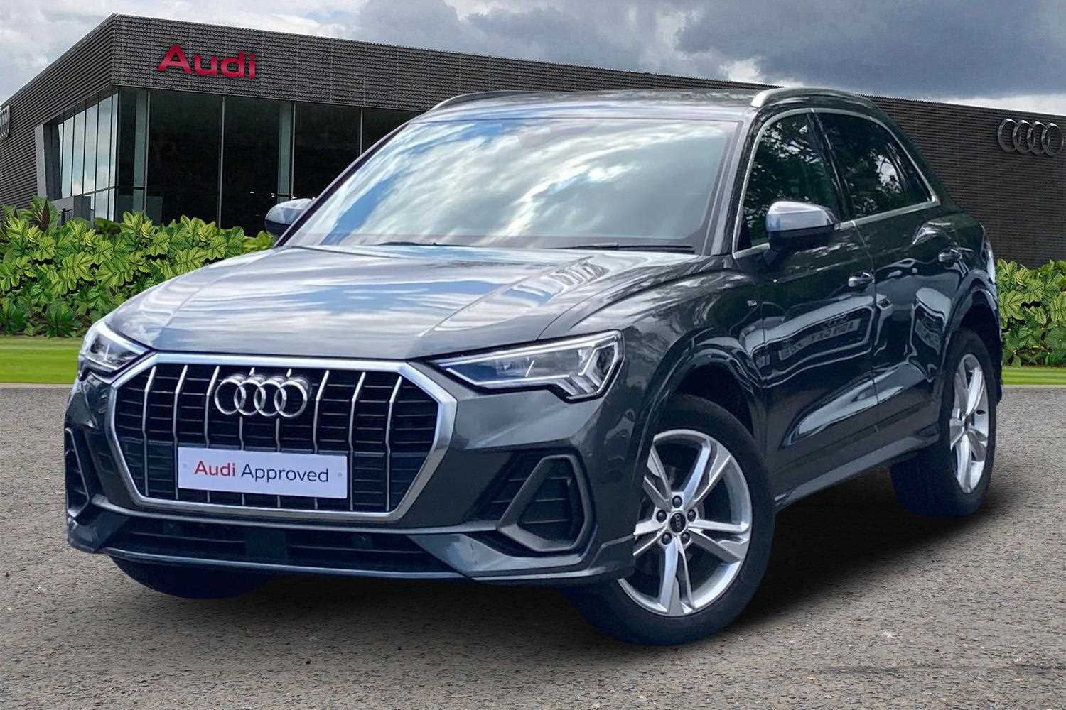 Main listing image - Audi Q3