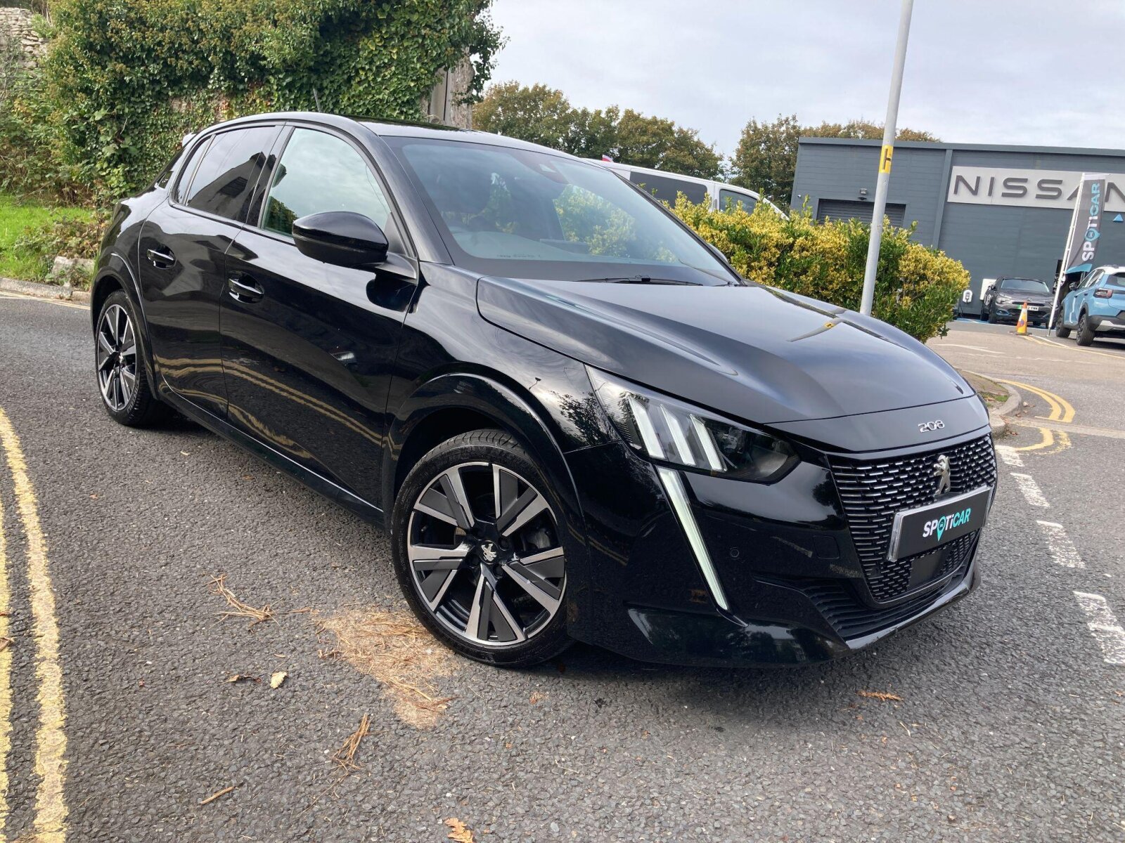 Main listing image - Peugeot 208