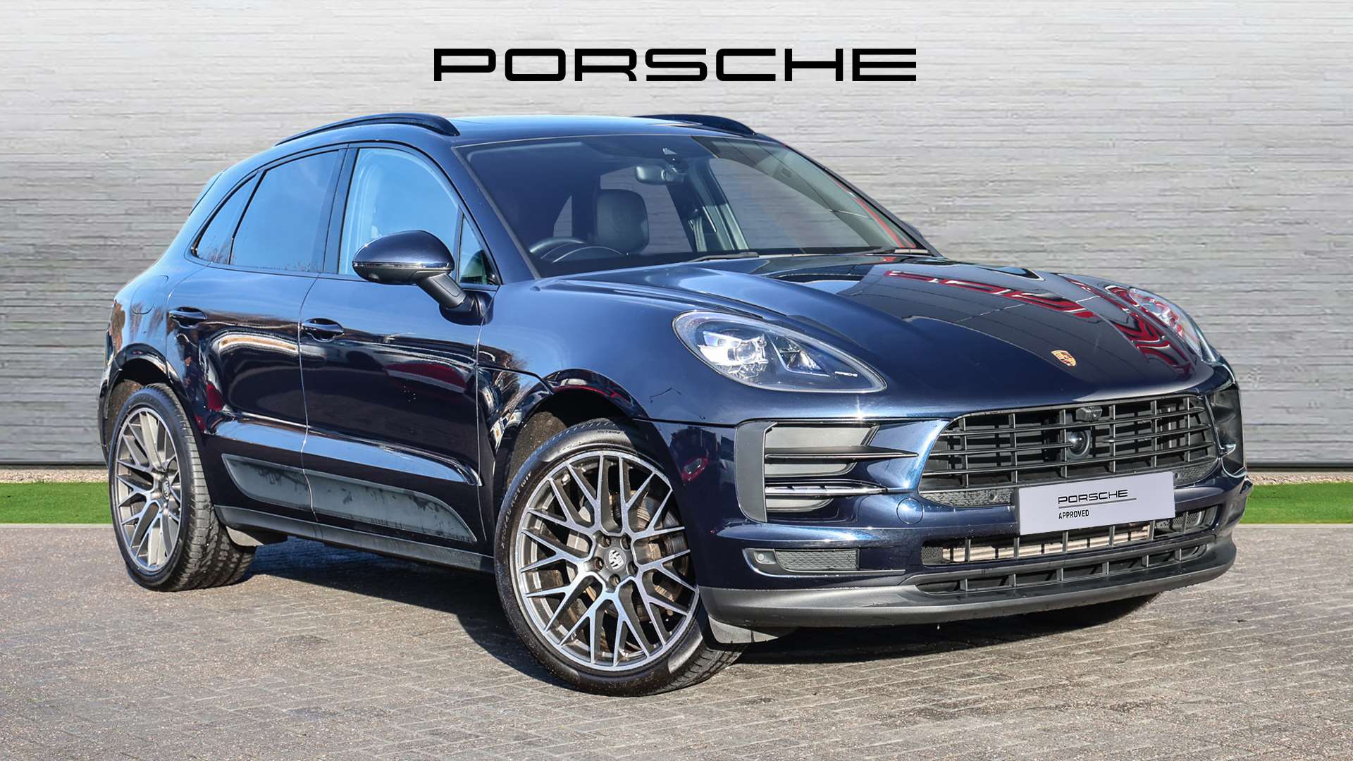 Main listing image - Porsche Macan