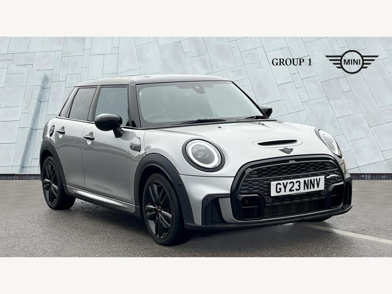 Main listing image - MINI Hatchback 5dr