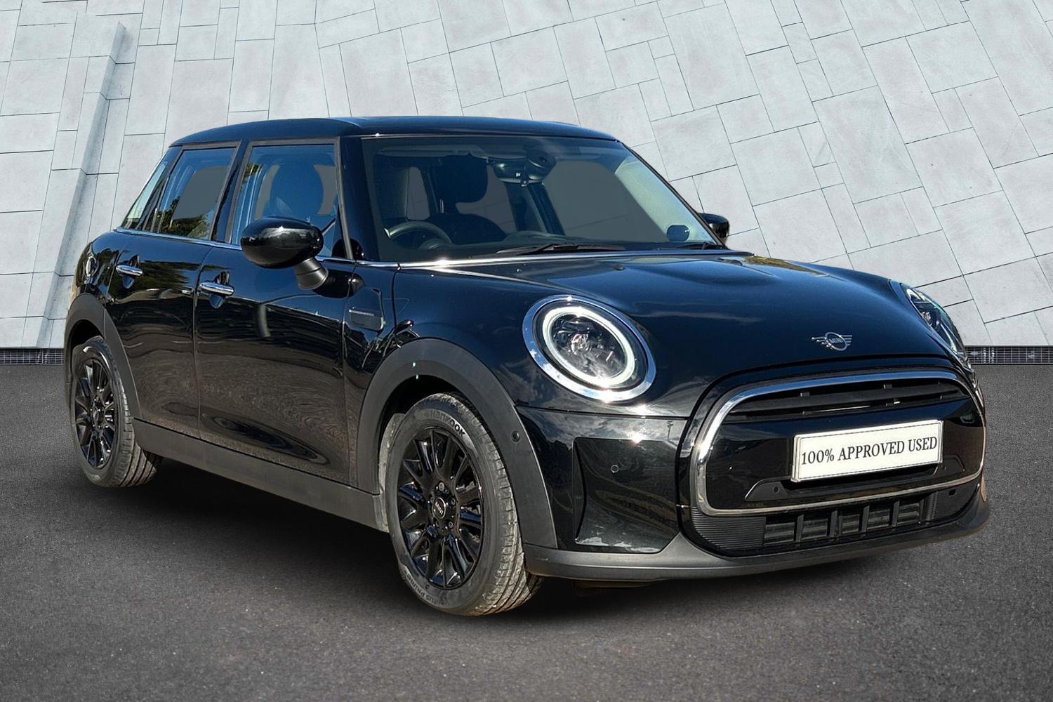 Main listing image - MINI Hatchback 5dr