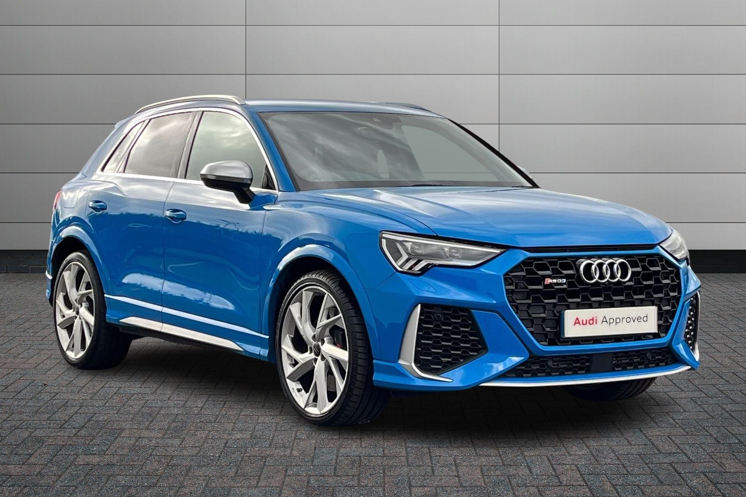 Main listing image - Audi RS Q3