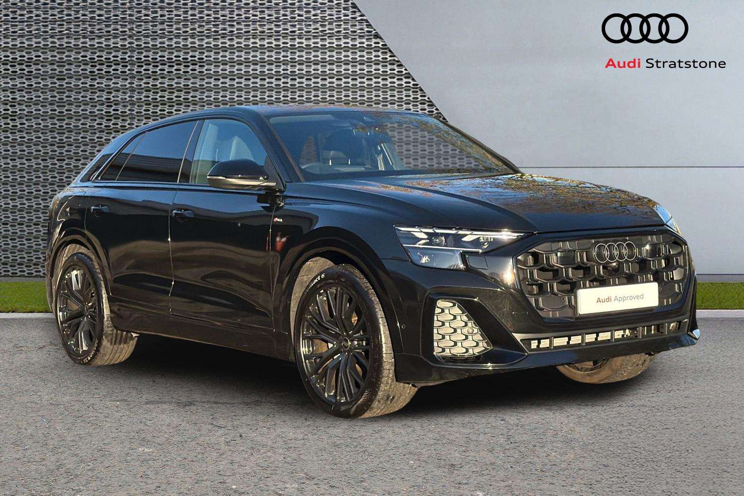 Main listing image - Audi Q8