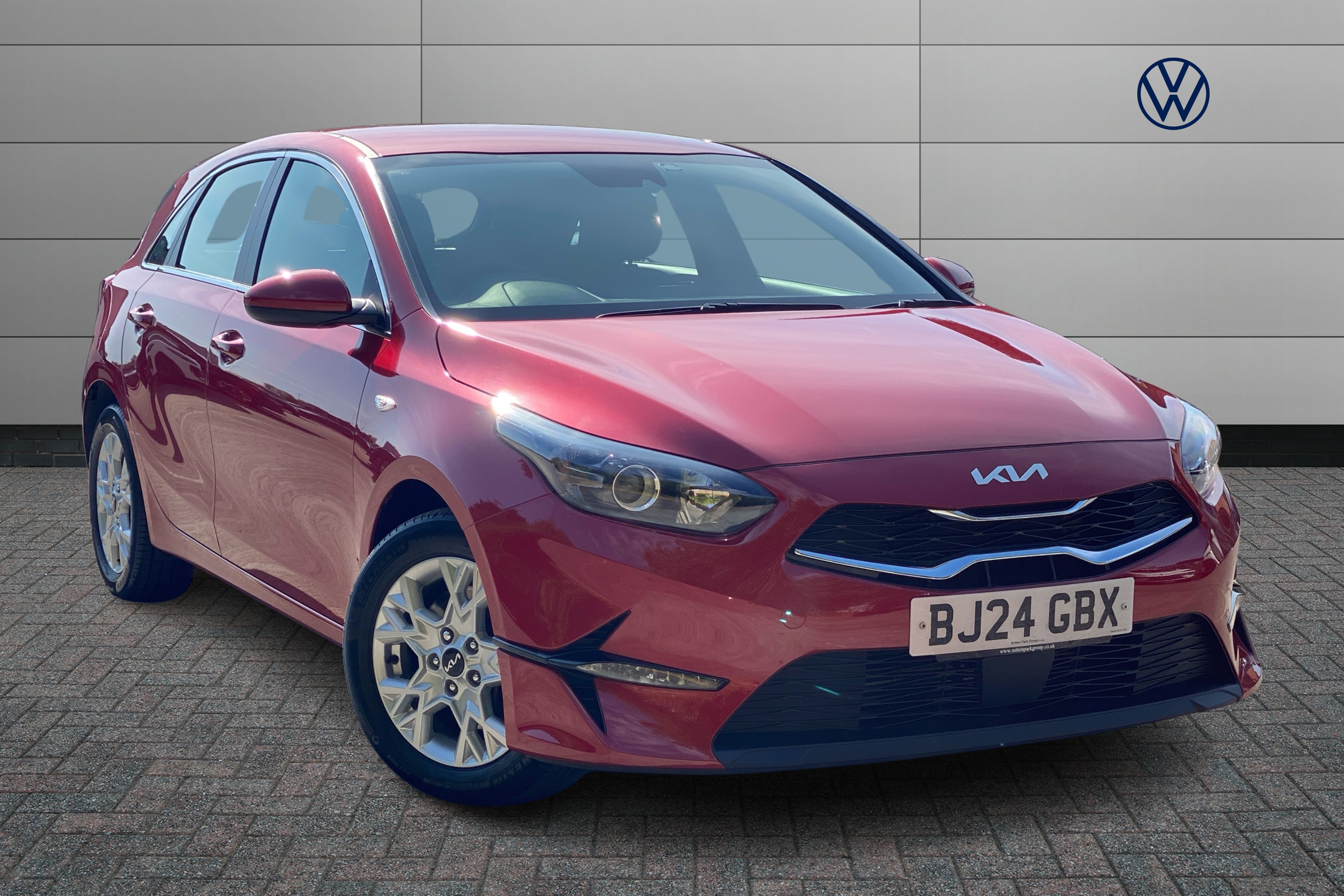 Main listing image - Kia Ceed