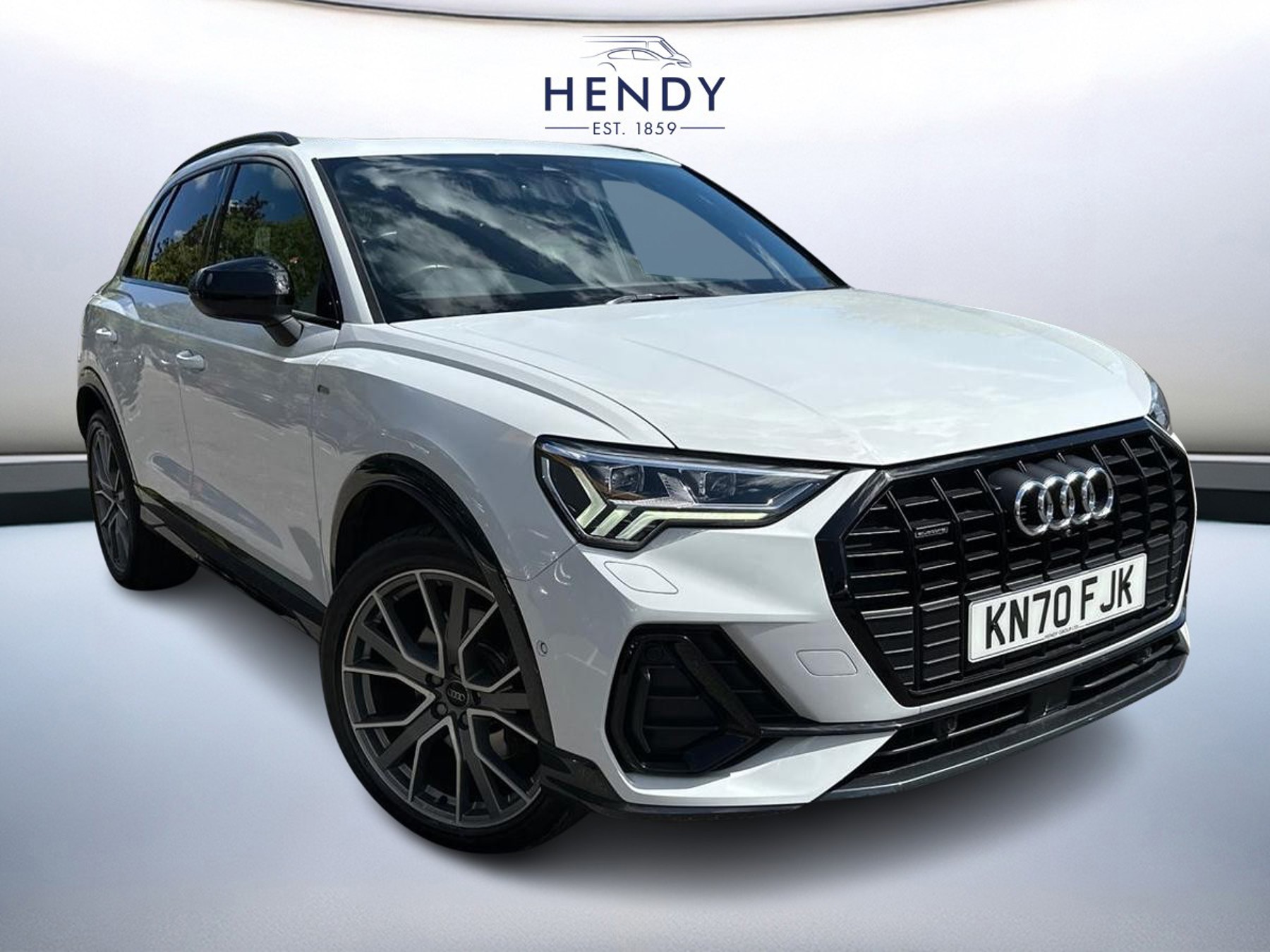 Main listing image - Audi Q3