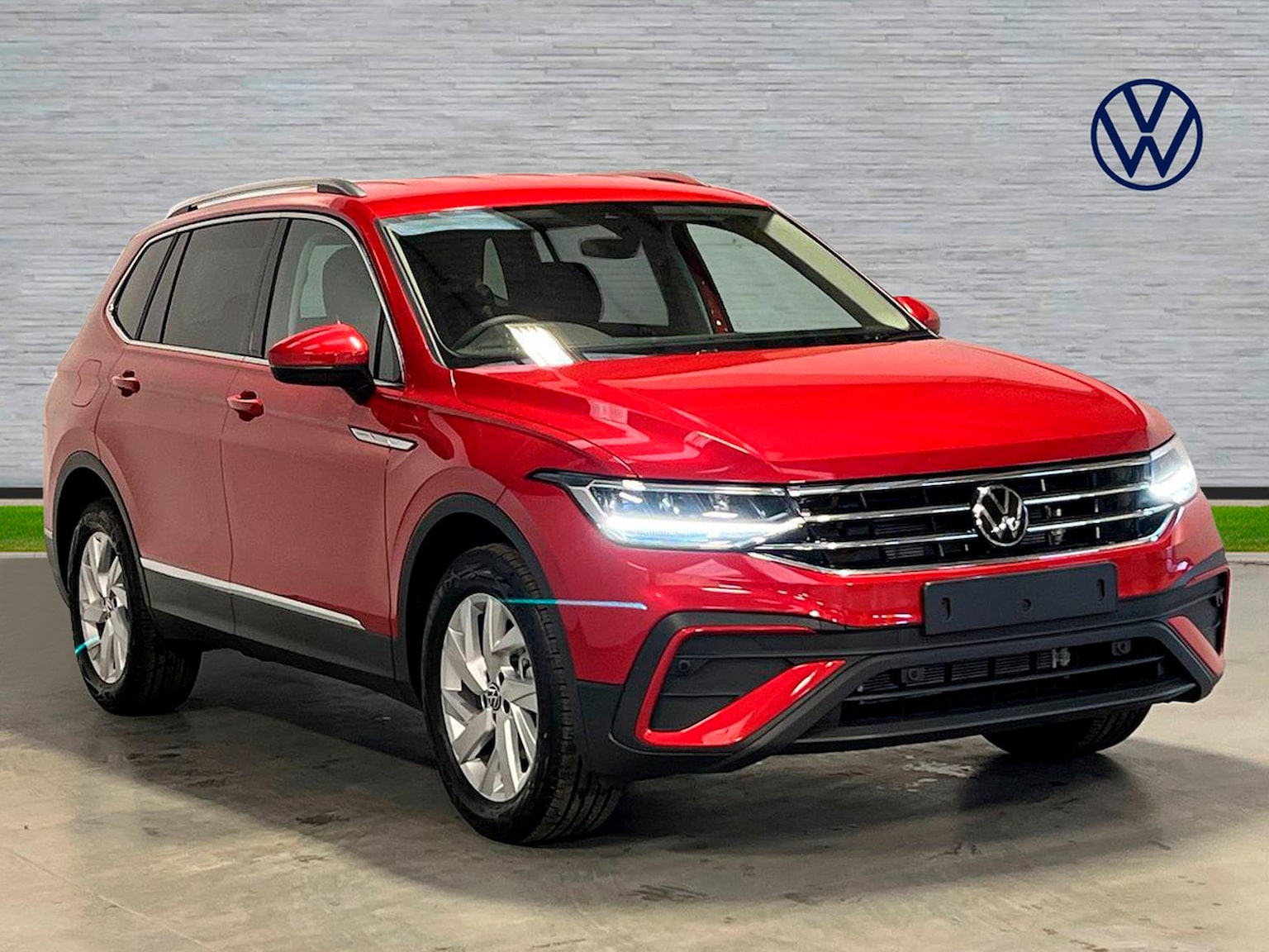 Main listing image - Volkswagen Tiguan Allspace