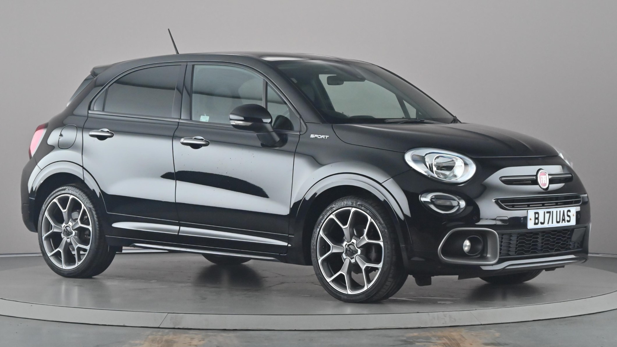 Main listing image - Fiat 500X