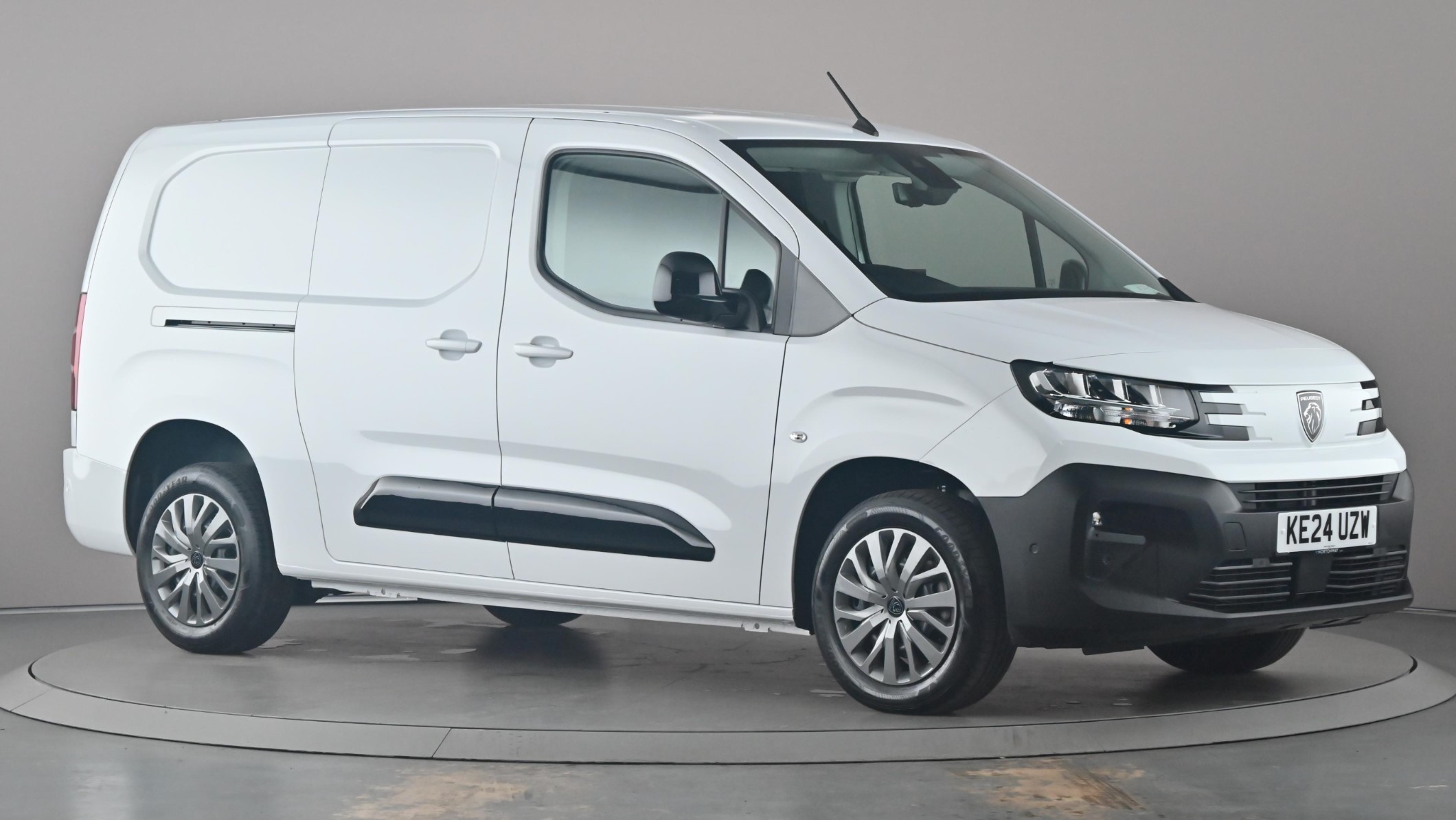 Main listing image - Peugeot Partner