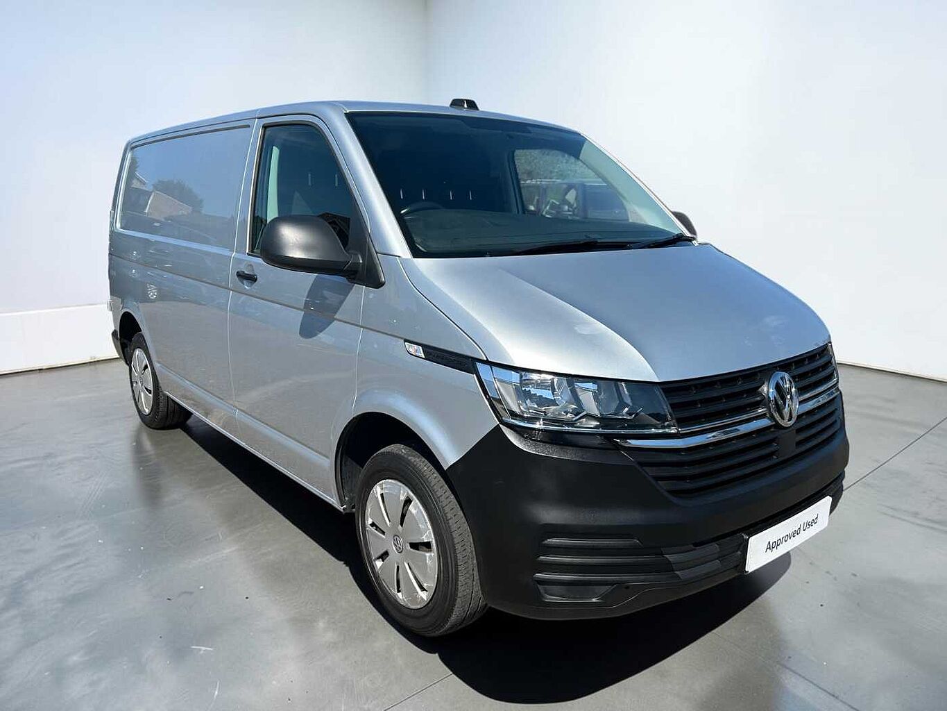 Main listing image - Volkswagen Transporter