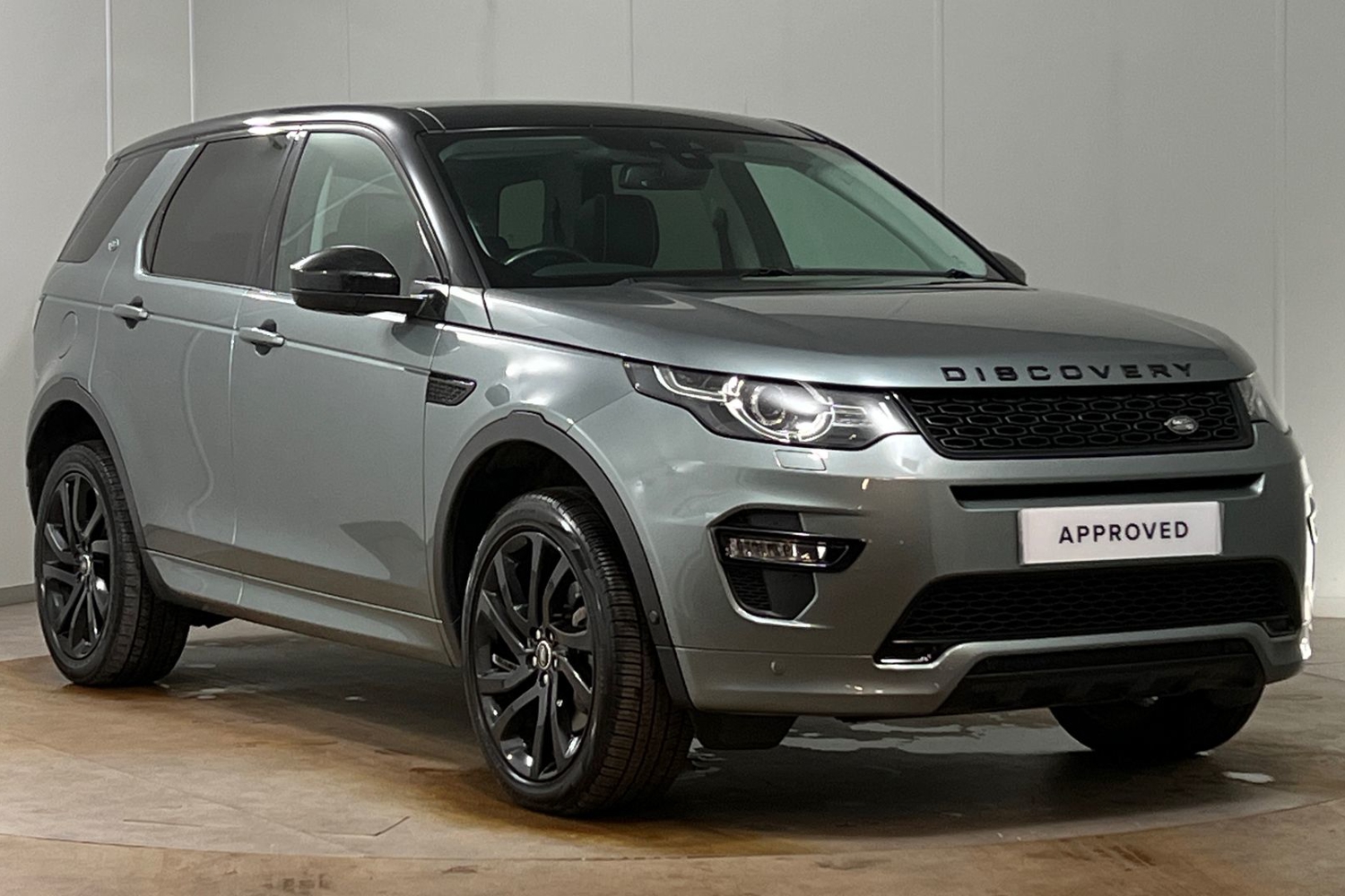 Main listing image - Land Rover Discovery Sport